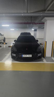 Porsche Panamera 2.9 AWD Platinum Edition — пробег 47 064 км — фото 1 из 5