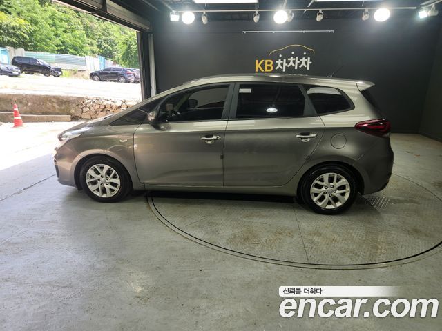 Kia Carens из Кореи Encar