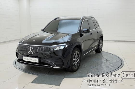 Mercedes-Benz EQB EQB300 4MATIC AMG Line — пробег 9 679 км — фото 1 из 5