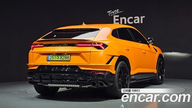 Lamborghini Urus 4.0 V8 S — пробег 8 352 км — фото 2 из 5