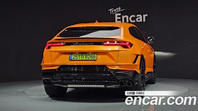 Lamborghini Urus 4.0 V8 S — пробег 8 352 км — фото 4 из 5