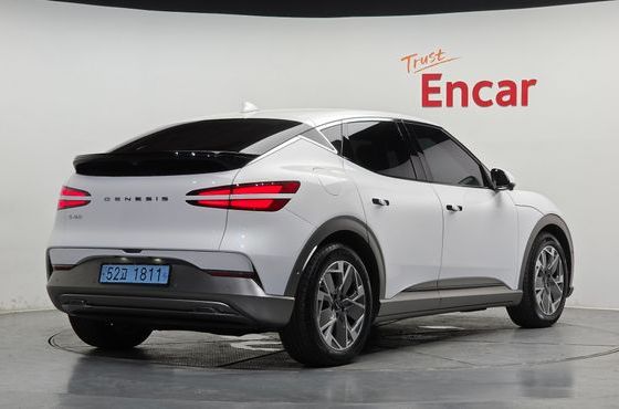 Genesis GV60 Standard — пробег 30 758 км — фото 2 из 5