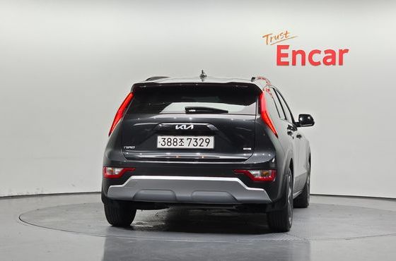 Kia Niro Prestige — пробег 113 005 км — фото 4 из 5