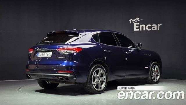 Maserati Levante 3.0 AWD — пробег 136 090 км — фото 2 из 5