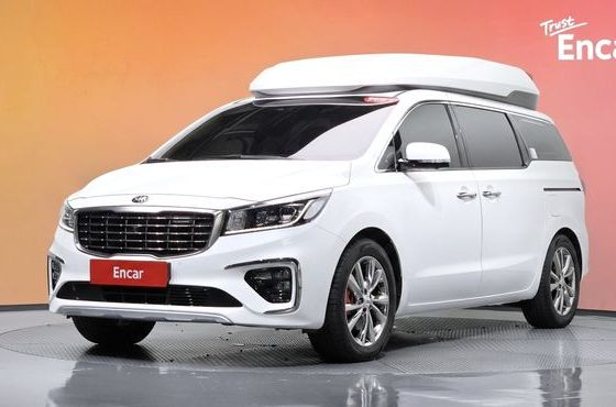 Kia Carnival 9-Seater Hi-Limousine Noblesse Special — пробег 43 341 км — фото 1 из 5