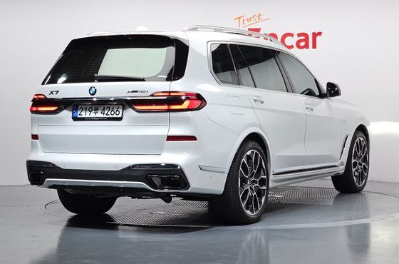 BMW X7 xDrive 40i M Sport 6STR — пробег 5 445 км — фото 2 из 5
