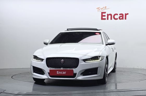 Jaguar XE 20d R-Sport — пробег 161 031 км — фото 3 из 5