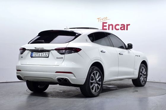 Maserati Levante 3.0 Diesel AWD — пробег 108 956 км — фото 2 из 5