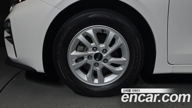 Kia K3 из Кореи Encar