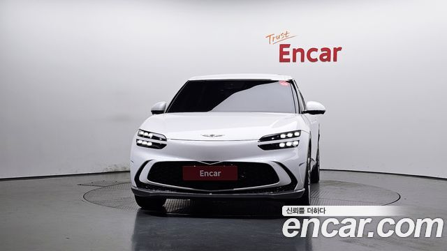 Genesis GV60 Standard AWD — пробег 30 463 км — фото 3 из 5
