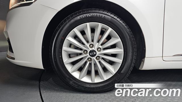 Kia K7 из Кореи Encar