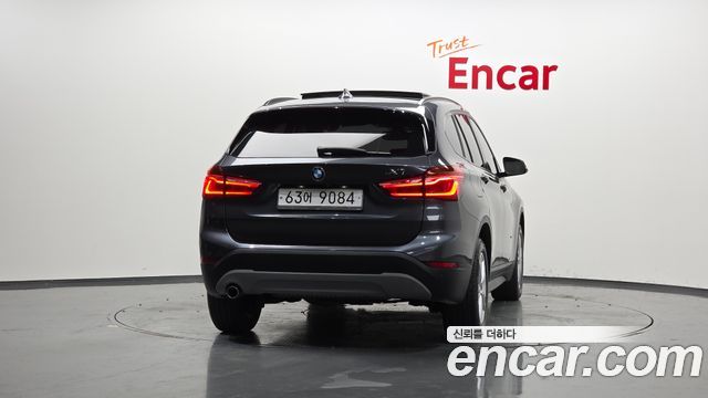 BMW X1 xDrive 18d — пробег 75 341 км — фото 4 из 5