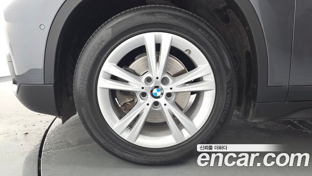 BMW X1 xDrive 18d — пробег 75 341 км — фото 5 из 5