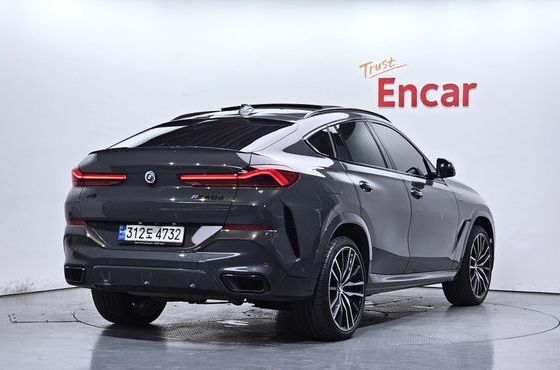 BMW X6 xDrive40d M Sport — пробег 82 574 км — фото 2 из 5