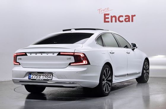 Volvo S90 B5 Ultimate Bright — пробег 24 438 км — фото 2 из 5