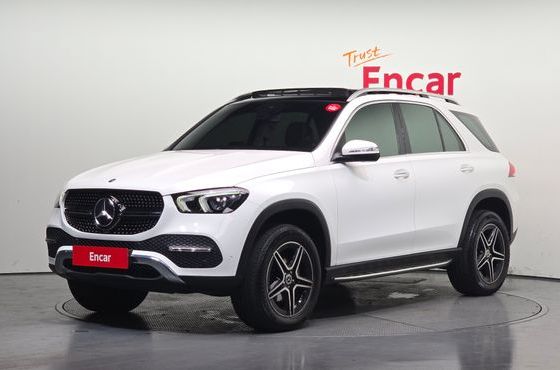 Mercedes-Benz GLE-Class GLE300d 4MATIC — пробег 76 986 км — фото 1 из 5