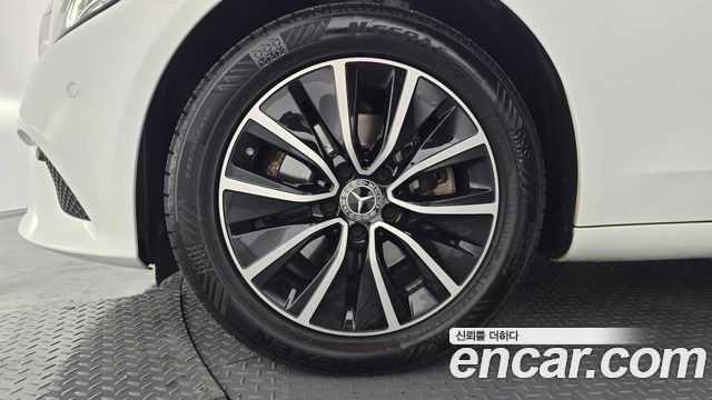 Mercedes-Benz C-Class из Кореи Encar