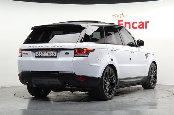 Land Rover Range Rover Sport 4.4 SDV8 HSE Dynamic — пробег 160 346 км — фото 2 из 5