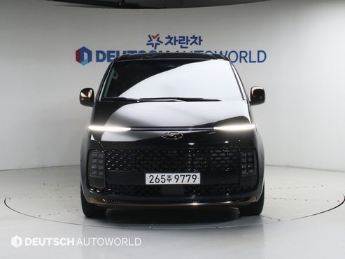 Hyundai Staria 4WD Lounge 9-Seater Inspiration — пробег 58 709 км — фото 3 из 5