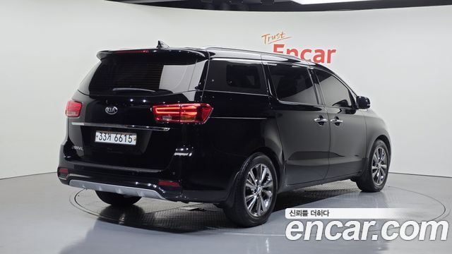 Kia Carnival 9-Seater Prstige — пробег 115 722 км — фото 2 из 5