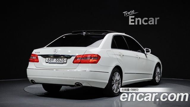 Mercedes-Benz E-Class из Кореи Encar