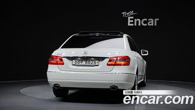 Mercedes-Benz E-Class из Кореи Encar