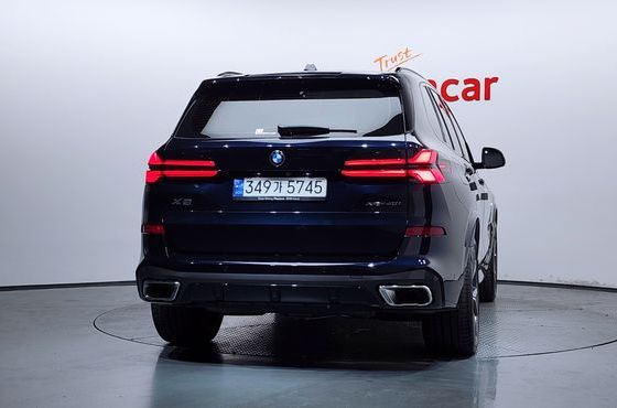 BMW X5 xDrive 40i M Sport — пробег 15 360 км — фото 4 из 5