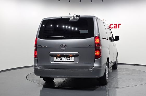 Hyundai Starex Van 5-Seater Modern — пробег 137 238 км — фото 4 из 5