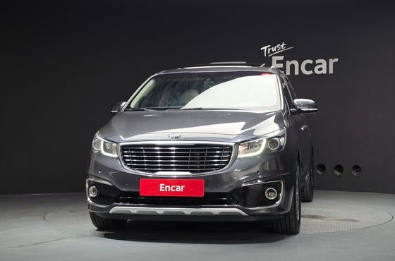 Kia Carnival 9-seater Luxury — пробег 145 955 км — фото 3 из 5