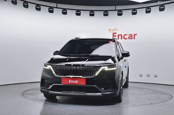 Kia Carnival 9-Seater Signature — пробег 62 267 км — фото 3 из 5