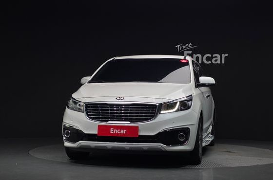 Kia Carnival 9-Seater Noblesse Special — пробег 96 298 км — фото 3 из 5