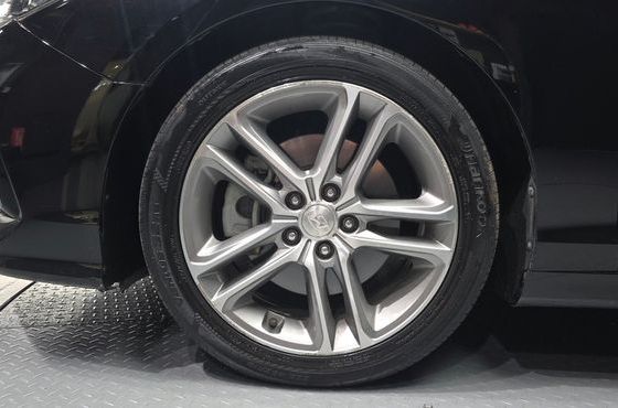 Hyundai Sonata 2.0 Premium Special — пробег 180 400 км — фото 5 из 5