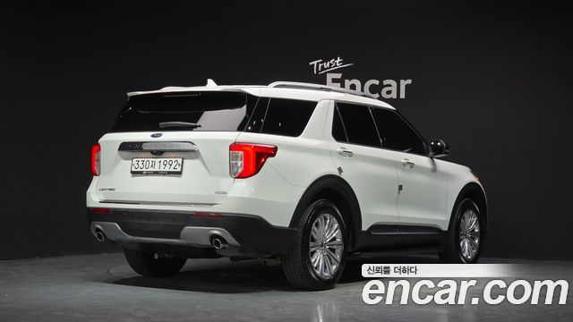 Ford Explorer 2.3 LimIted 4WD — пробег 31 429 км — фото 2 из 5