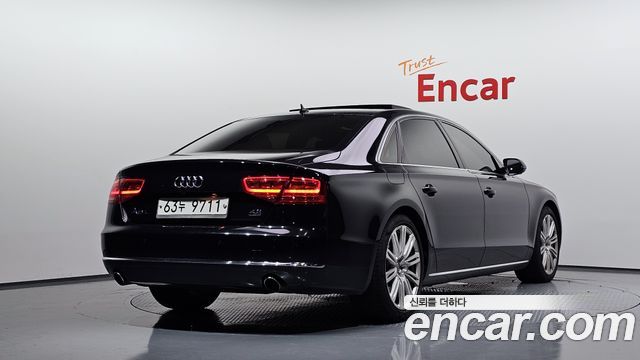 Audi A8 4.2 FSI Quattro LWB D4 — пробег 252 845 км — фото 2 из 5