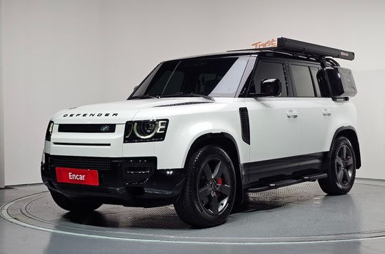 Land Rover Defender 110 D300 X-Dynamic HSE — пробег 18 915 км — фото 1 из 5
