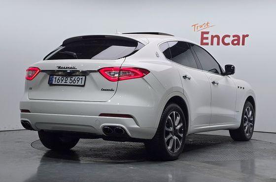 Maserati Levante 3.0 Diesel AWD GranLusso — пробег 61 783 км — фото 2 из 5