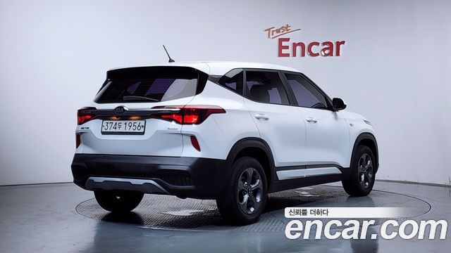 Kia Seltos из Кореи Encar