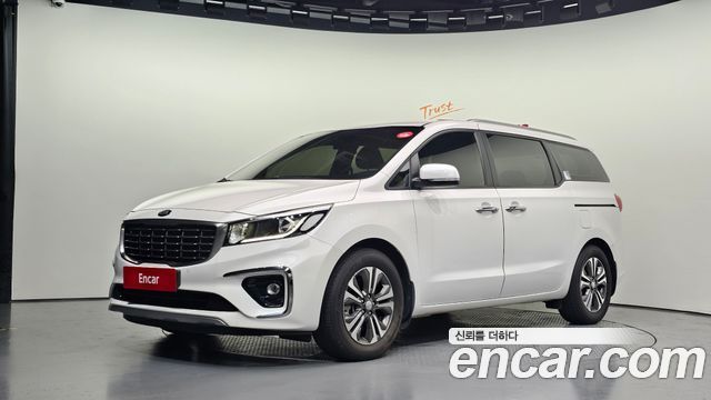 Kia Carnival из Кореи Encar