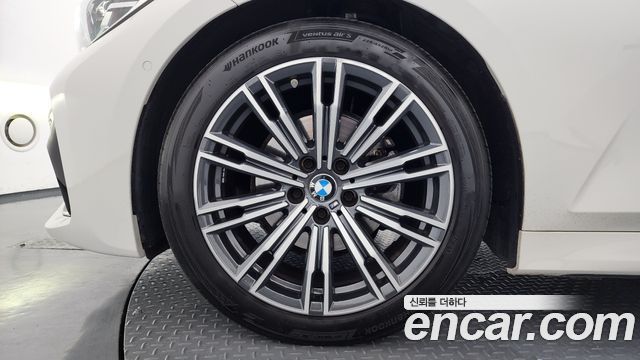 BMW 3-Series из Кореи Encar