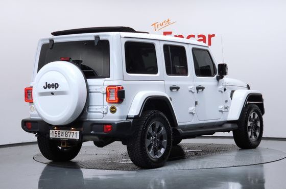 Jeep Wrangler 2.0 Overland Power Top 4Door — пробег 91 860 км — фото 2 из 5