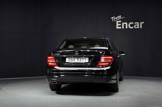 Mercedes-Benz C-Class C200 CGI AVANTGARDE — пробег 42 214 км — фото 4 из 5
