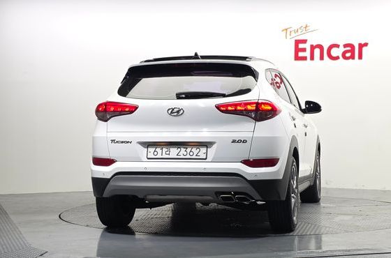 Hyundai Tucson Diesel 2.0 2WD Premium — пробег 116 086 км — фото 4 из 5