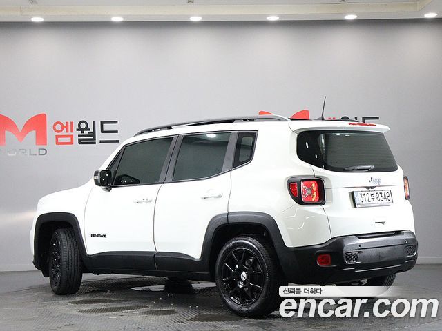 Jeep Renegade 1.3 Longitude — пробег 23 600 км — фото 3 из 5