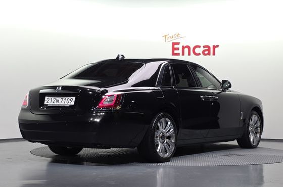 Rolls-Royce Ghost 6.7 V12 — пробег 3 689 км — фото 2 из 5