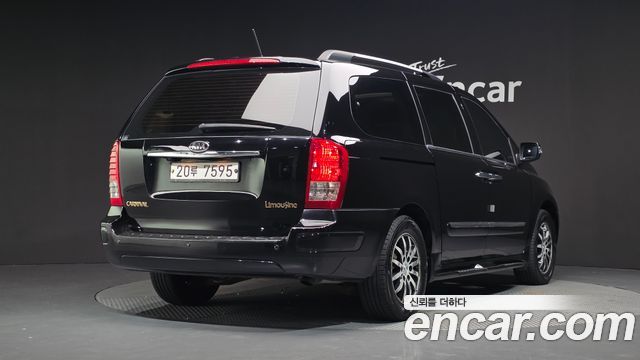 Kia Carnival New Carnival Limousine President — пробег 135 974 км — фото 2 из 5