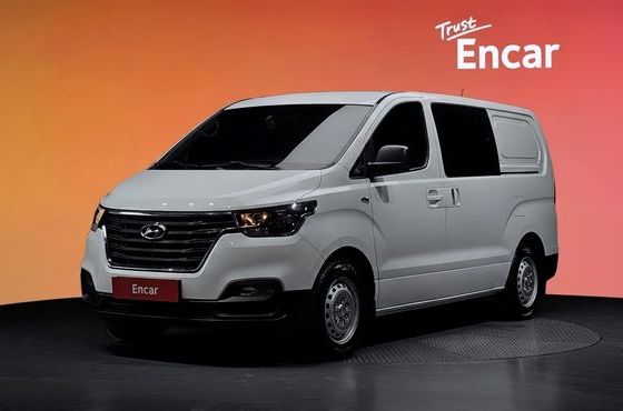 Hyundai Starex Van 5-Seater Style — пробег 117 904 км — фото 1 из 5