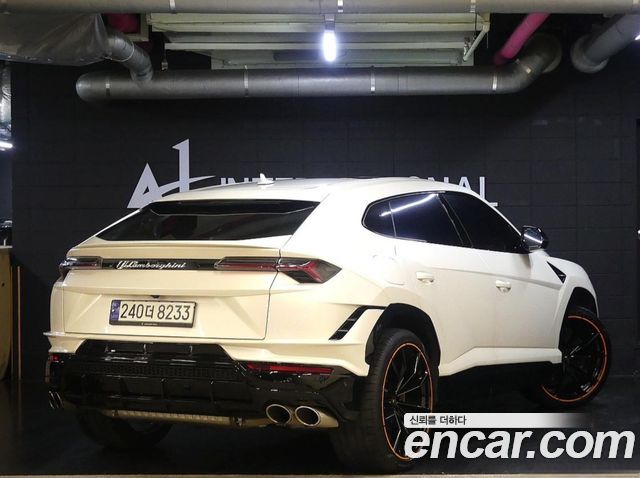 Lamborghini Urus 4.0 V8 S — пробег 12 900 км — фото 4 из 5