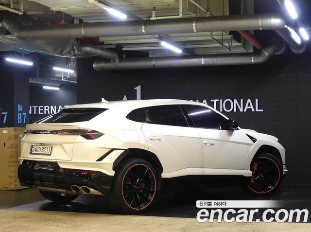 Lamborghini Urus 4.0 V8 S — пробег 12 900 км — фото 5 из 5