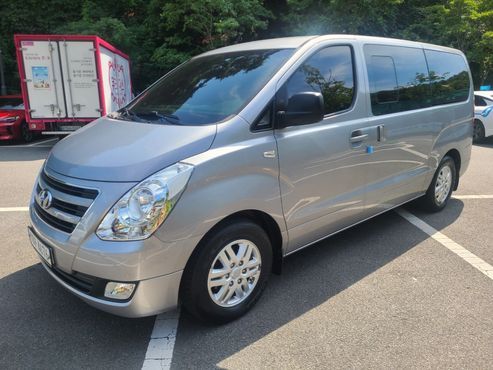 Hyundai Starex 11-Seater Wagon Smart — пробег 124 984 км — фото 1 из 5