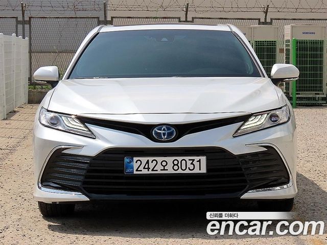 Toyota Camry 2.5 XLE Hybrid — пробег 27 032 км — фото 1 из 5